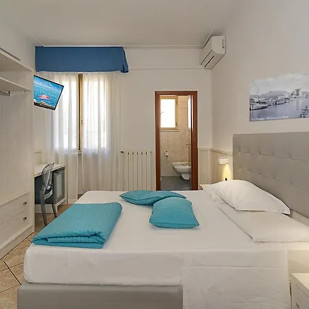 Bella Riviera Lungomare Hotel 3*