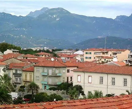 Bella Riviera Lungomare Hotel Viareggio